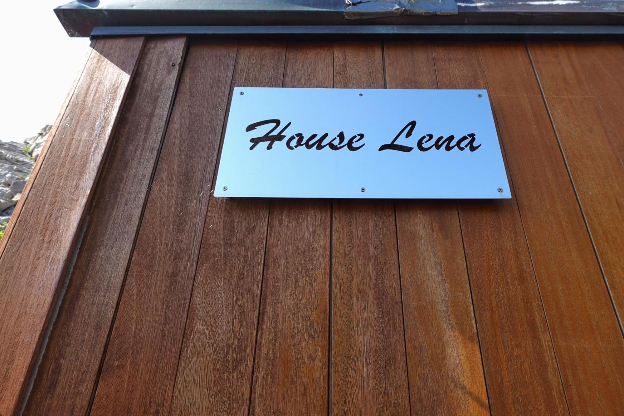 House Lena